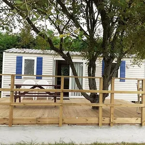 Les Mobile De Kerroyal Garlan